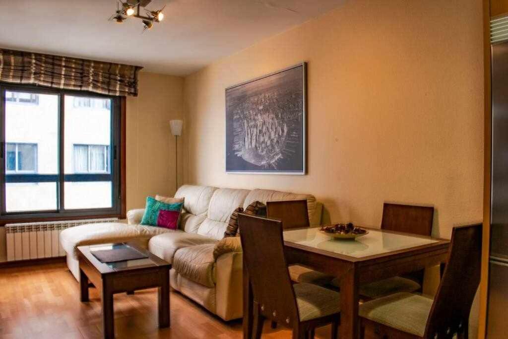 דירות Apartamento Vigo Calle Aragon מראה חיצוני תמונה